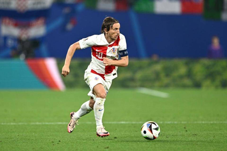 IM电竞平台 -加时末段巴黎圣日耳曼火线驰援——欧洲杯节点到来,压力陡增,资深球员宣示担当的简单介绍